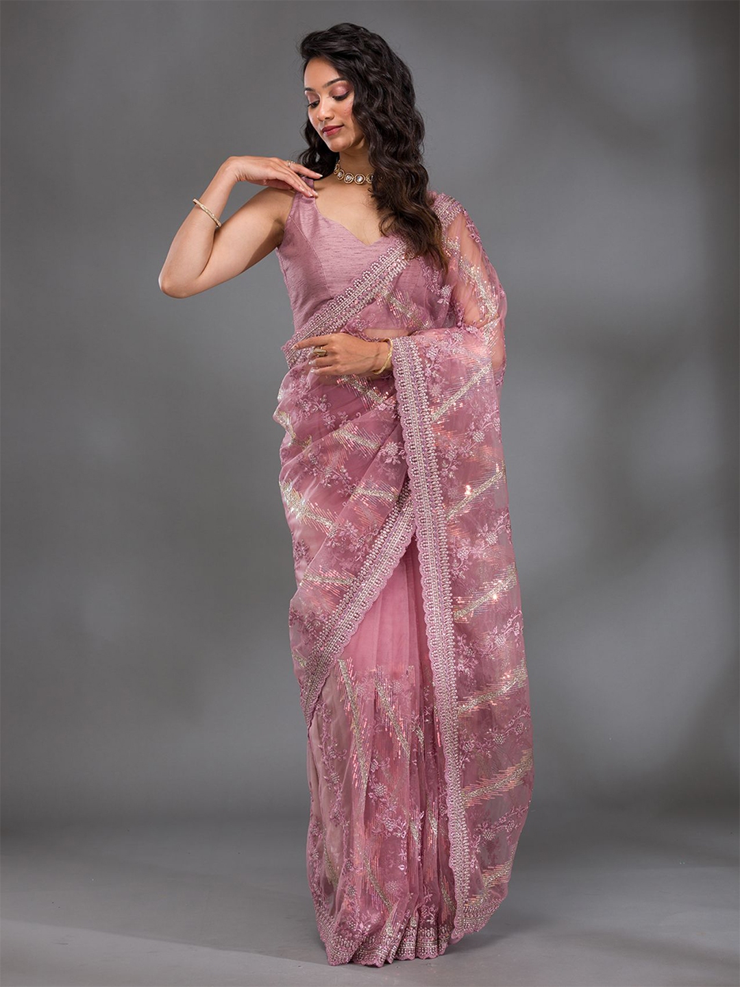 Koskii Embellished Sequinned Net Saree - Sarees for Women 30032064 | Myntra
