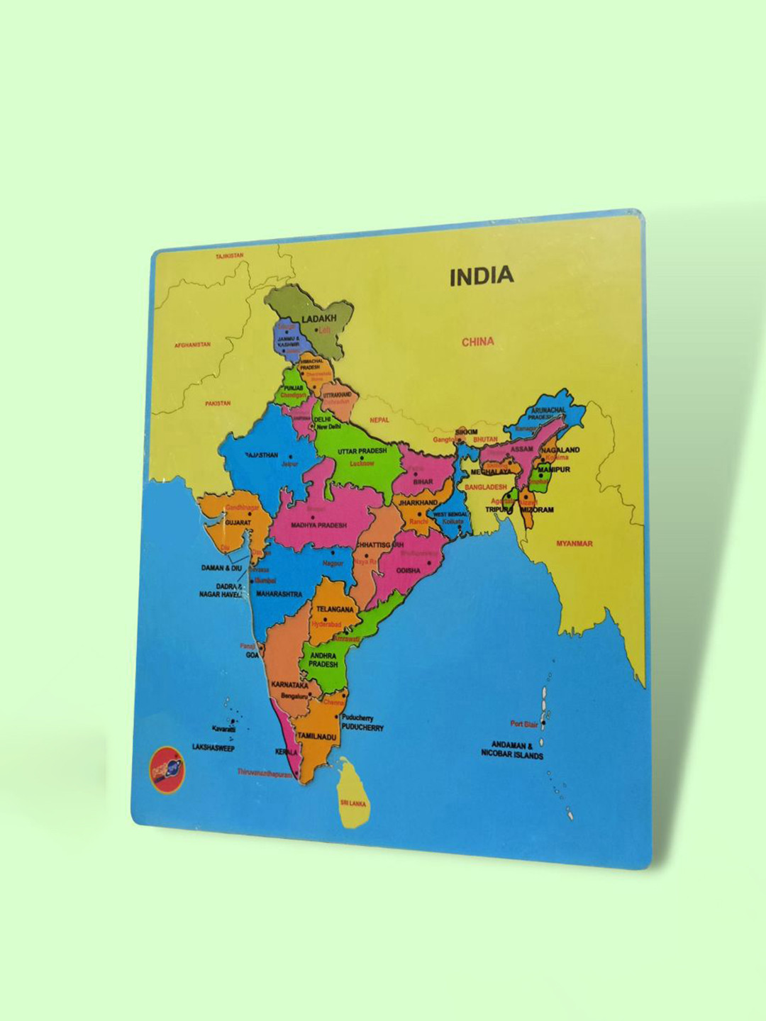 PLANET of Toys Wooden Map Knob Puzzle Toy Learning and Development Toys