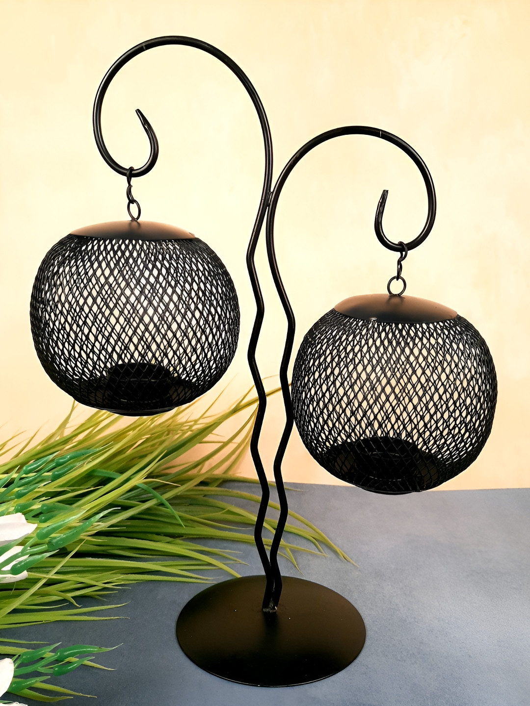 apka mart Black Metal Tea Light Candle Holder