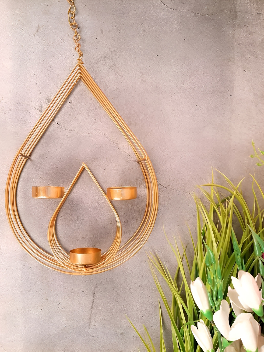 apka mart Copper-Toned Metal TeaLight Candle Holder