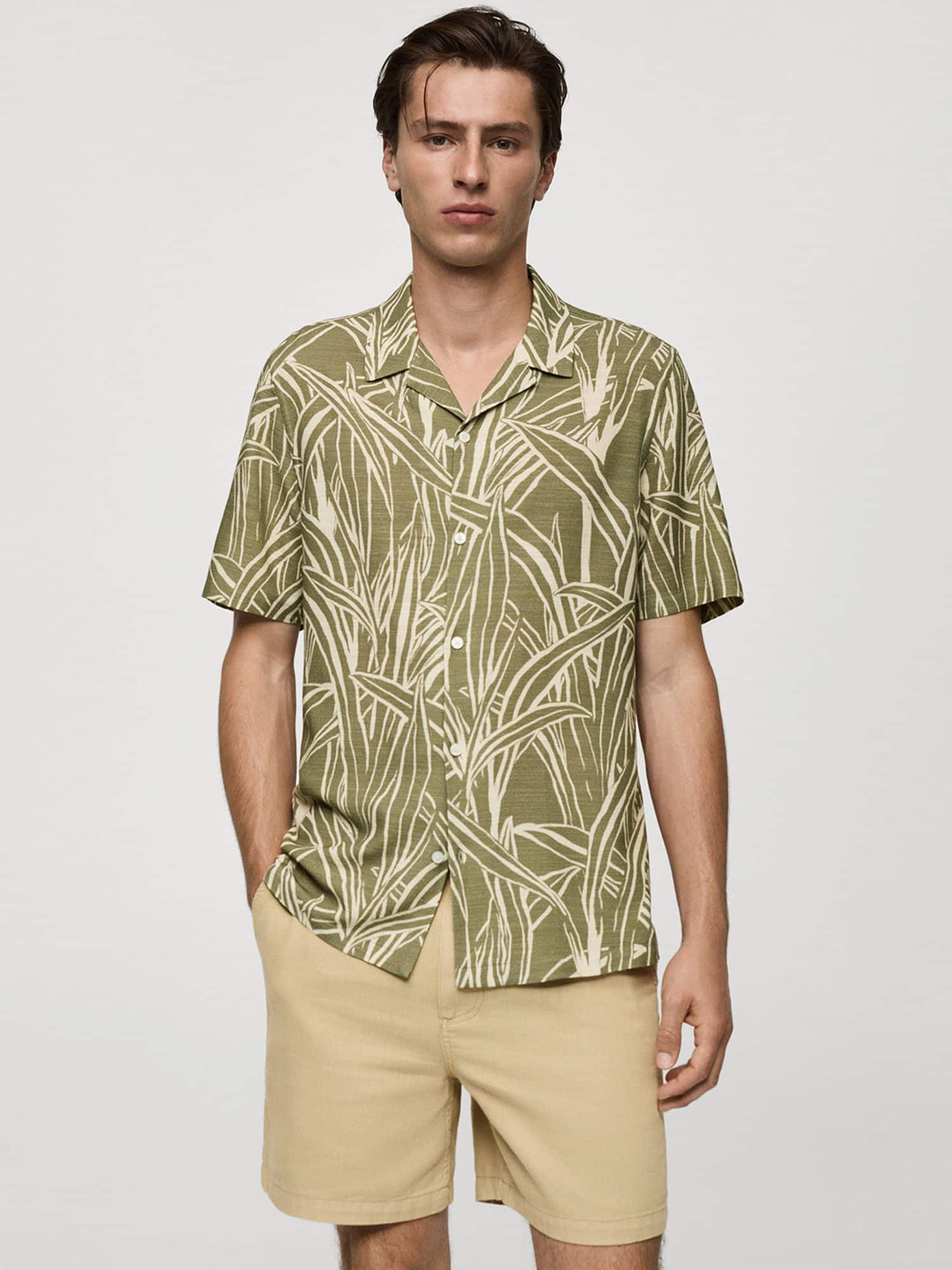 MANGO MAN Tropical Pirnt Shirt