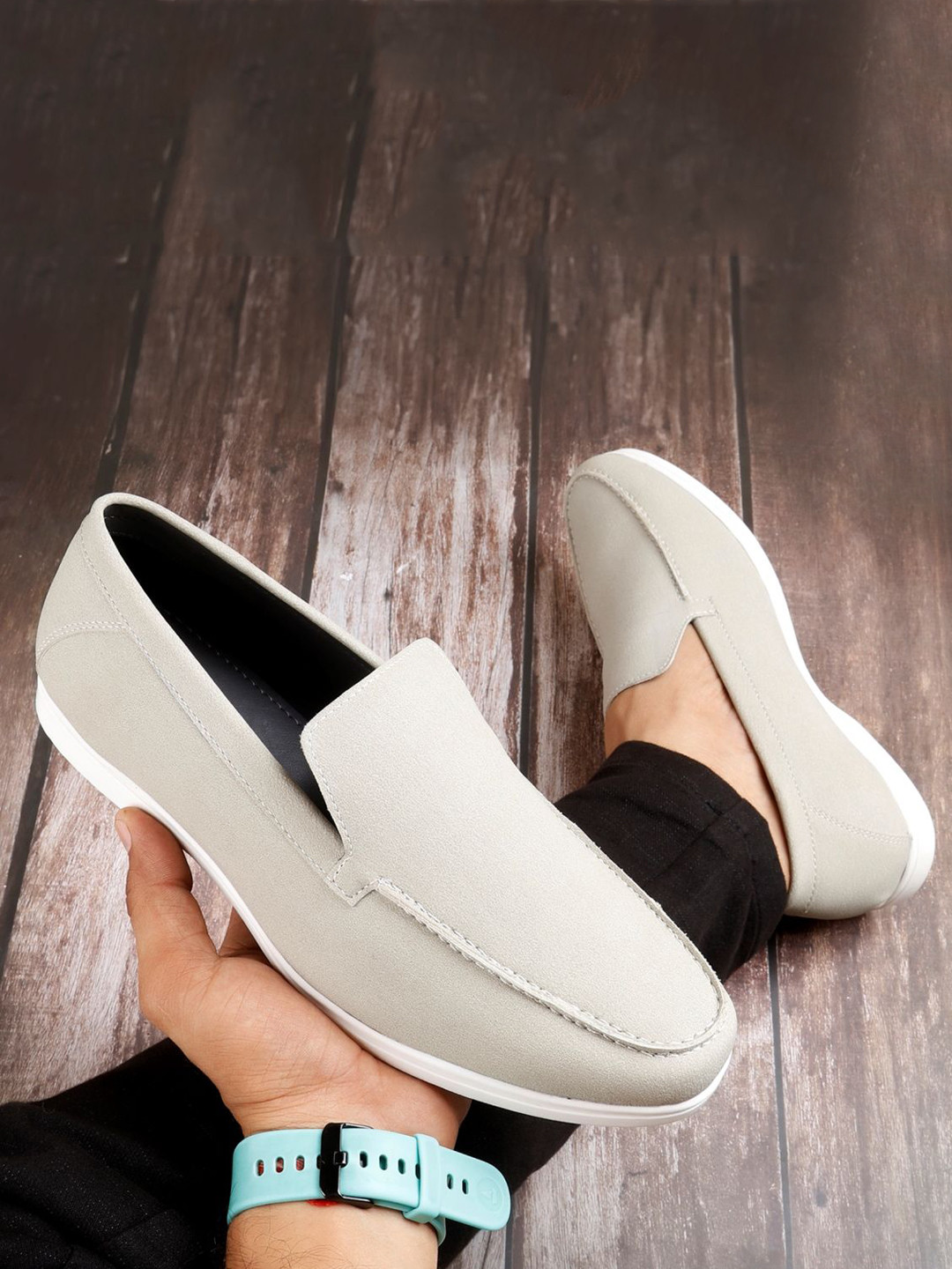 Bxxy Men Round Toe Slip-On Sneakers