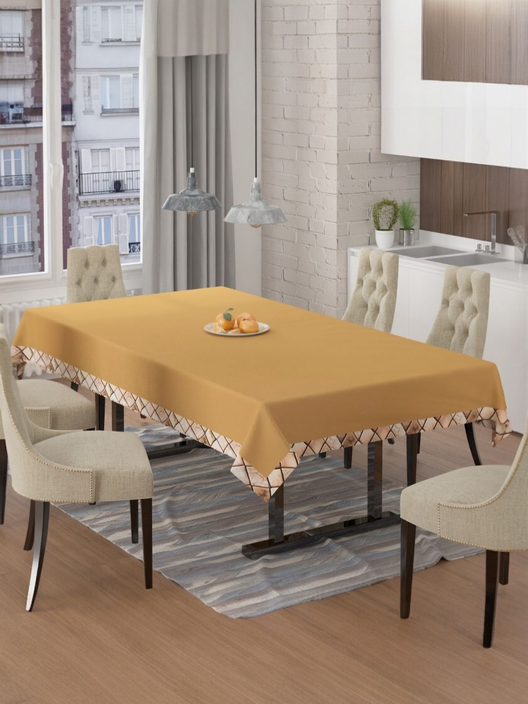 BIGGER FISH Gold-Toned Anti-Skid 6-Seater Velvet Table Cover With Border