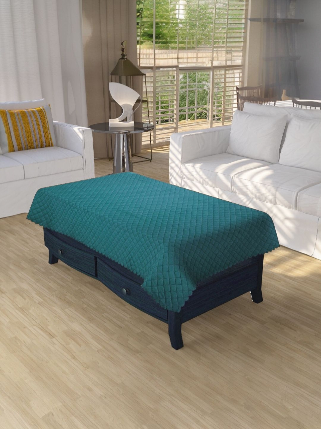 BIGGER FISH Green Checked 4-Seater Velvet Quilted Table Cover