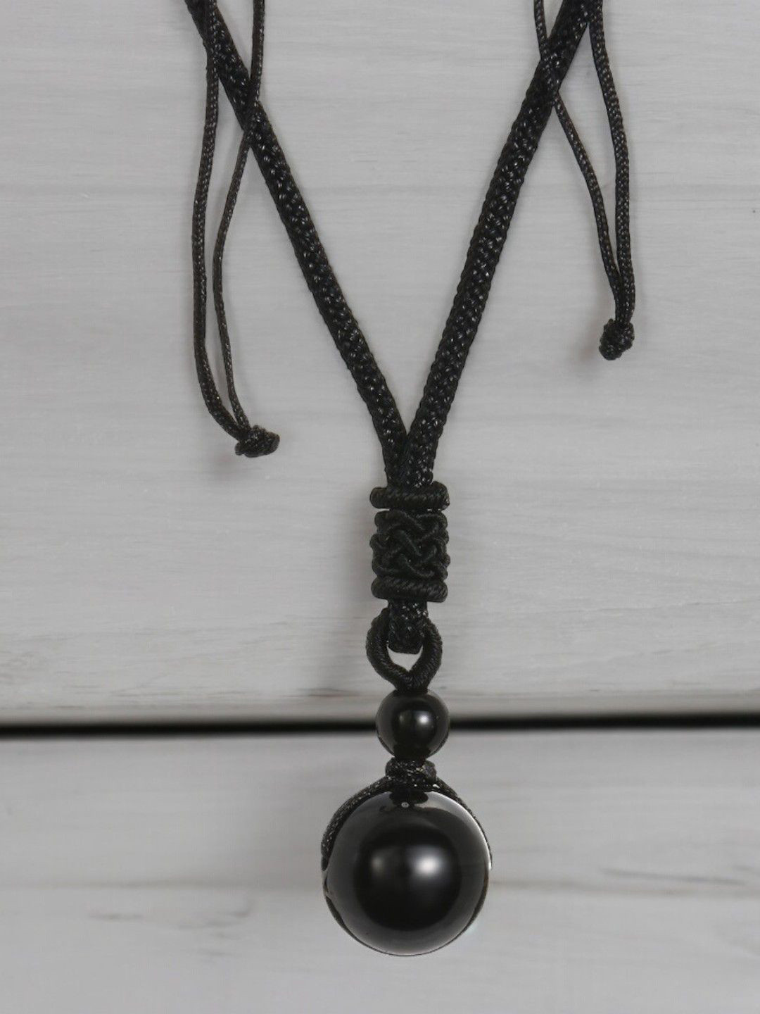 OOMPH Circular Obsidian Stone Pendant With Chain