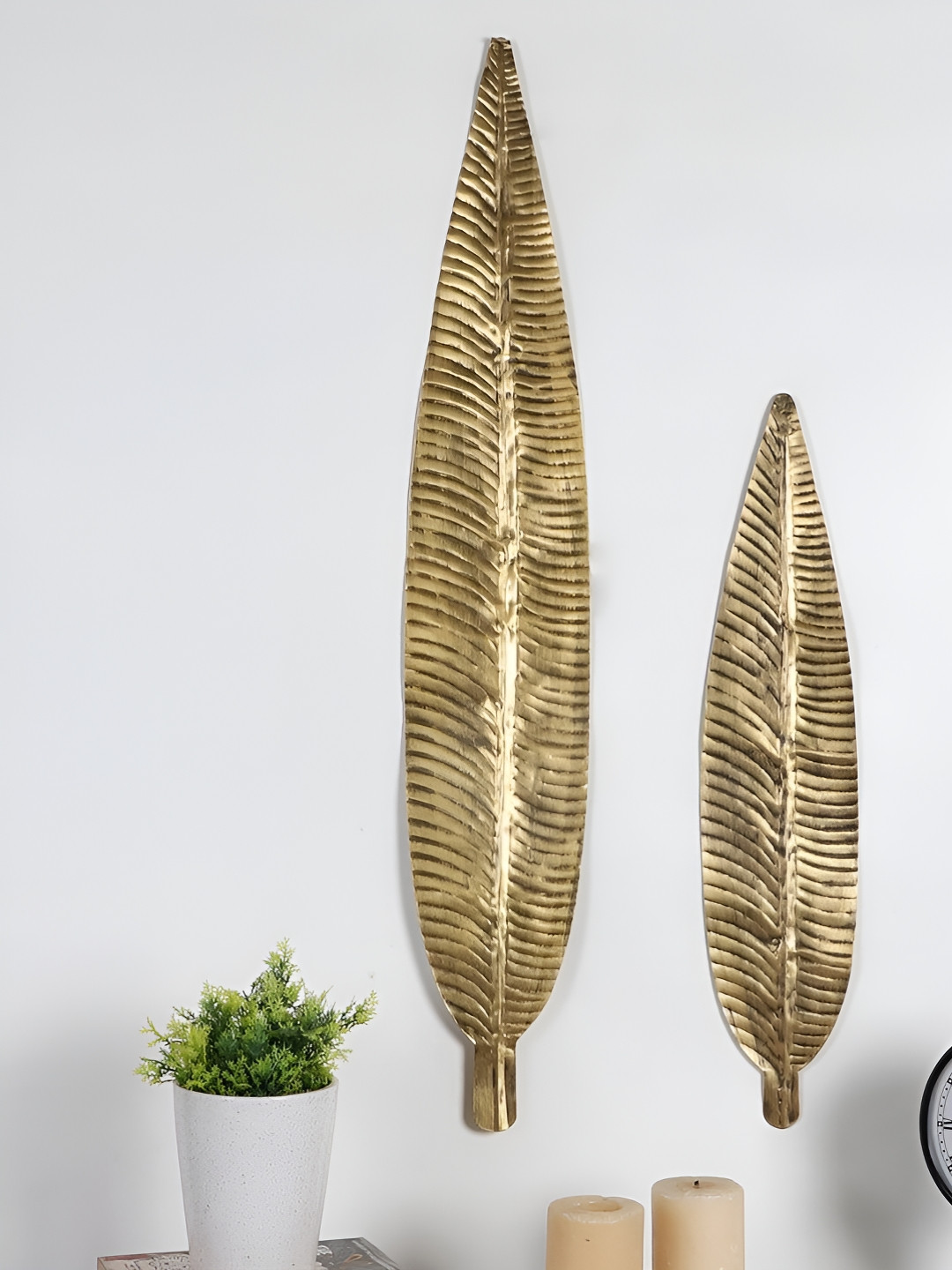 Amaya Decors Brown 2 Pieces Textured Metal Antique Leaves Wall Decor Plate