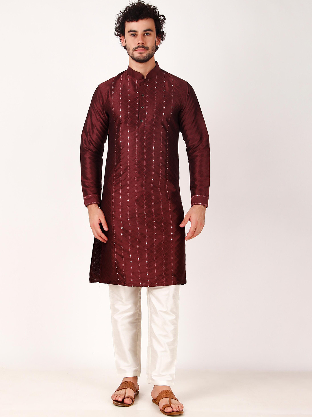 Koshin Geometric Embroidery Mandarin Collar Mirror Work Kurta