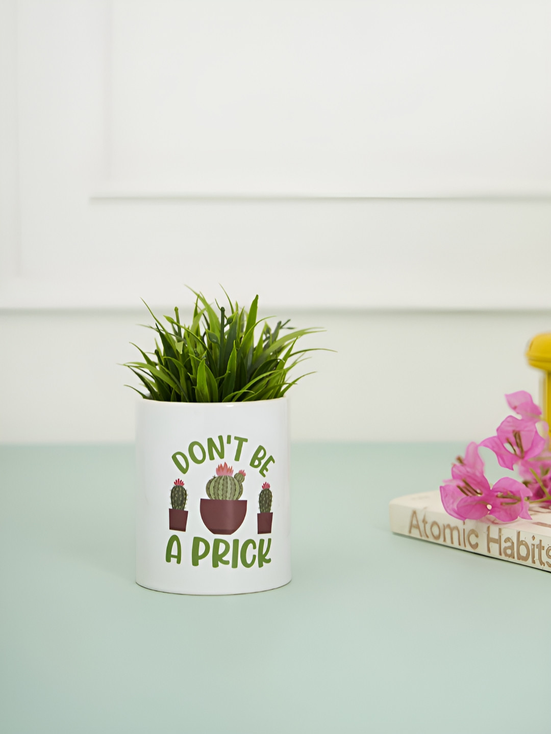 DecorTwist Green & White Planter With Holder