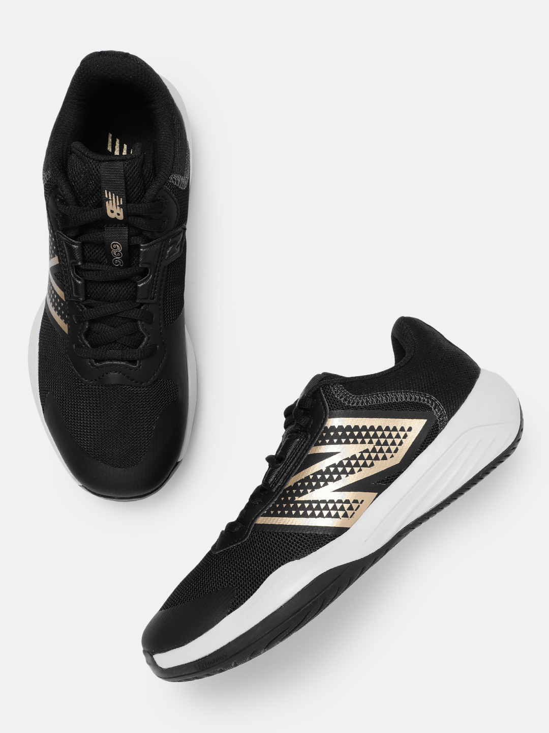 New Balance Women 696 NDurance Tennis Shoes