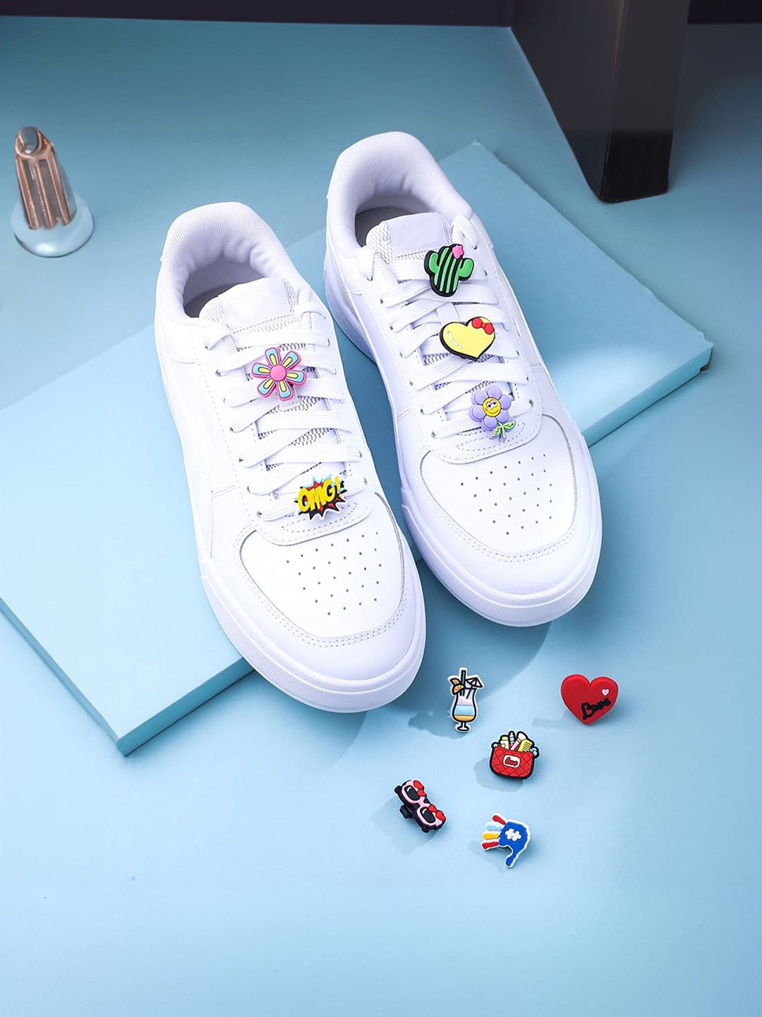 Yellow Chimes Unisex Set Of 10 Shoe Jibbitz Charms