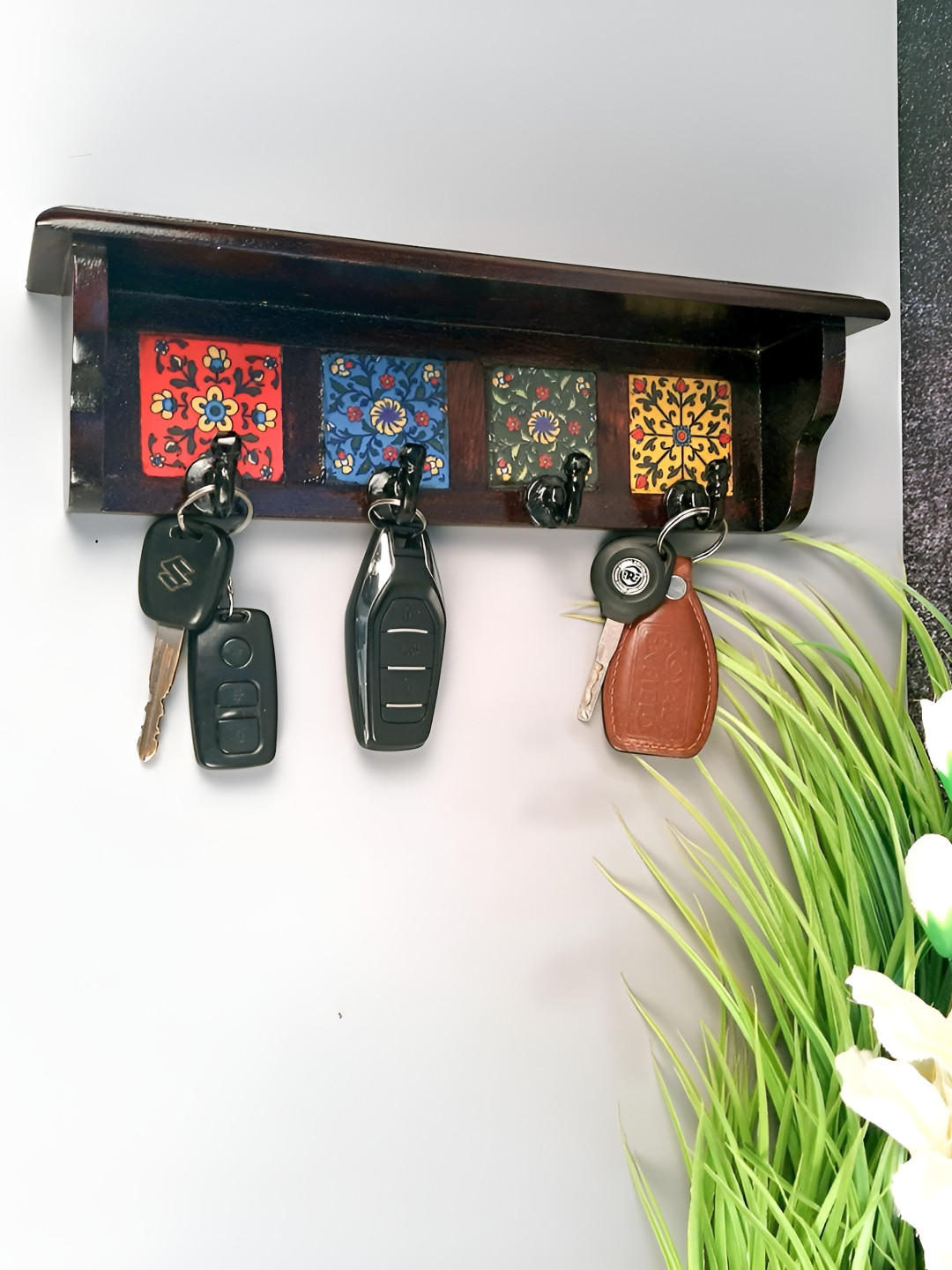apka mart Brown & Blue Wooden Printed 4 To 6 Hooks Key Holder