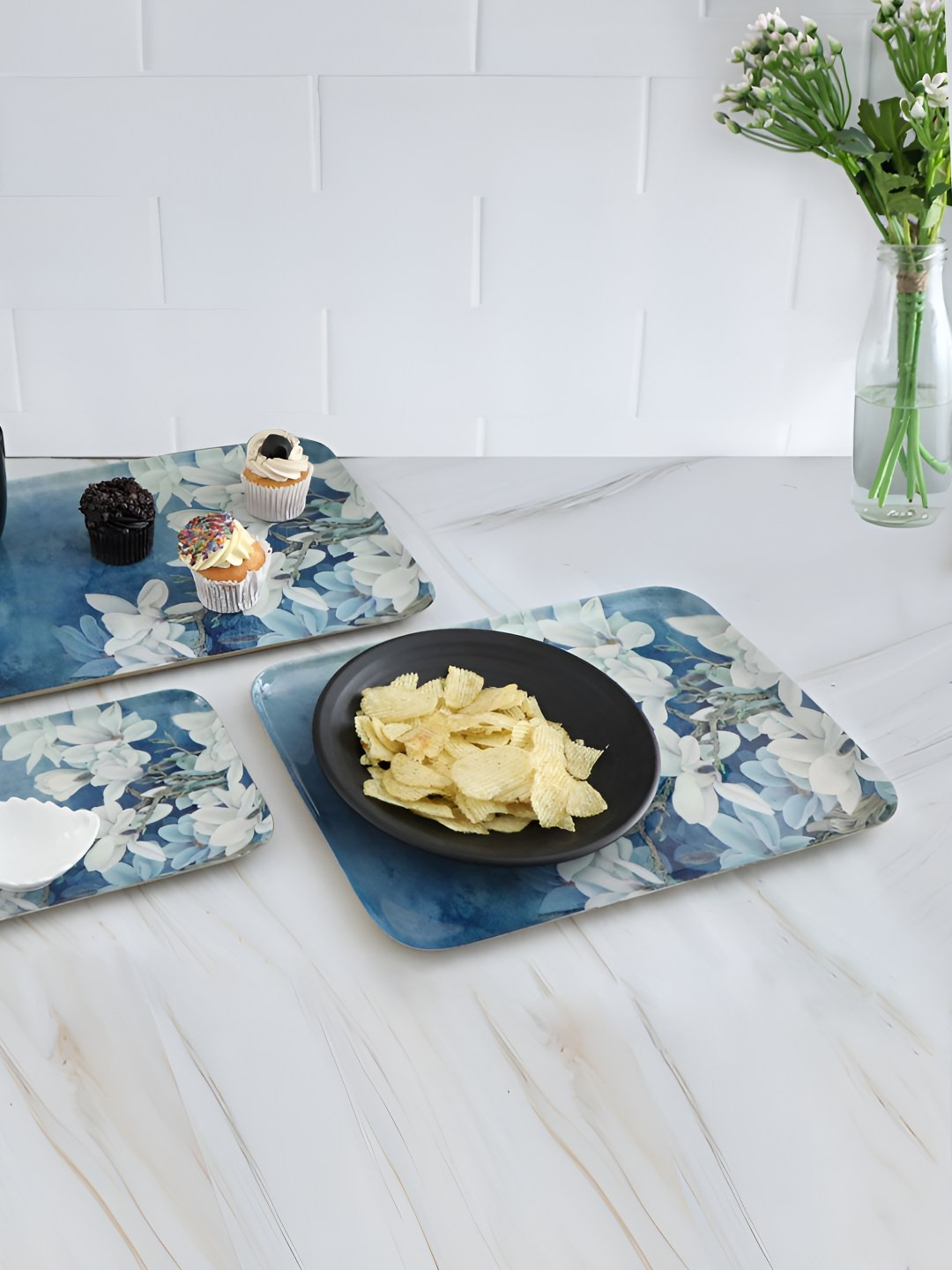 THE HOME CO. Blue & White 3 Pieces Floral Printed Aluminium Rectangle Serving platter