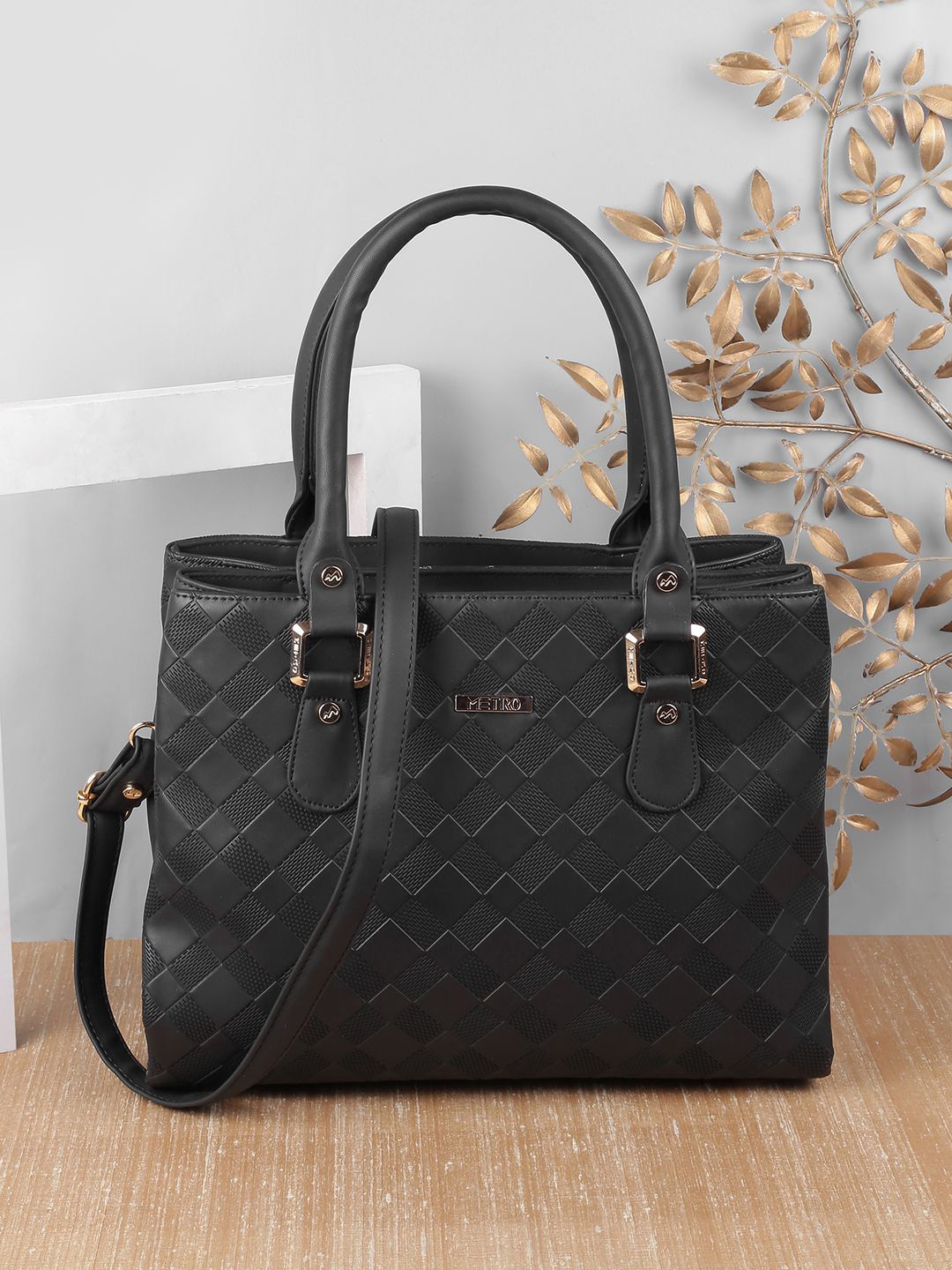 Metro Structured Handheld Bag with Fringed