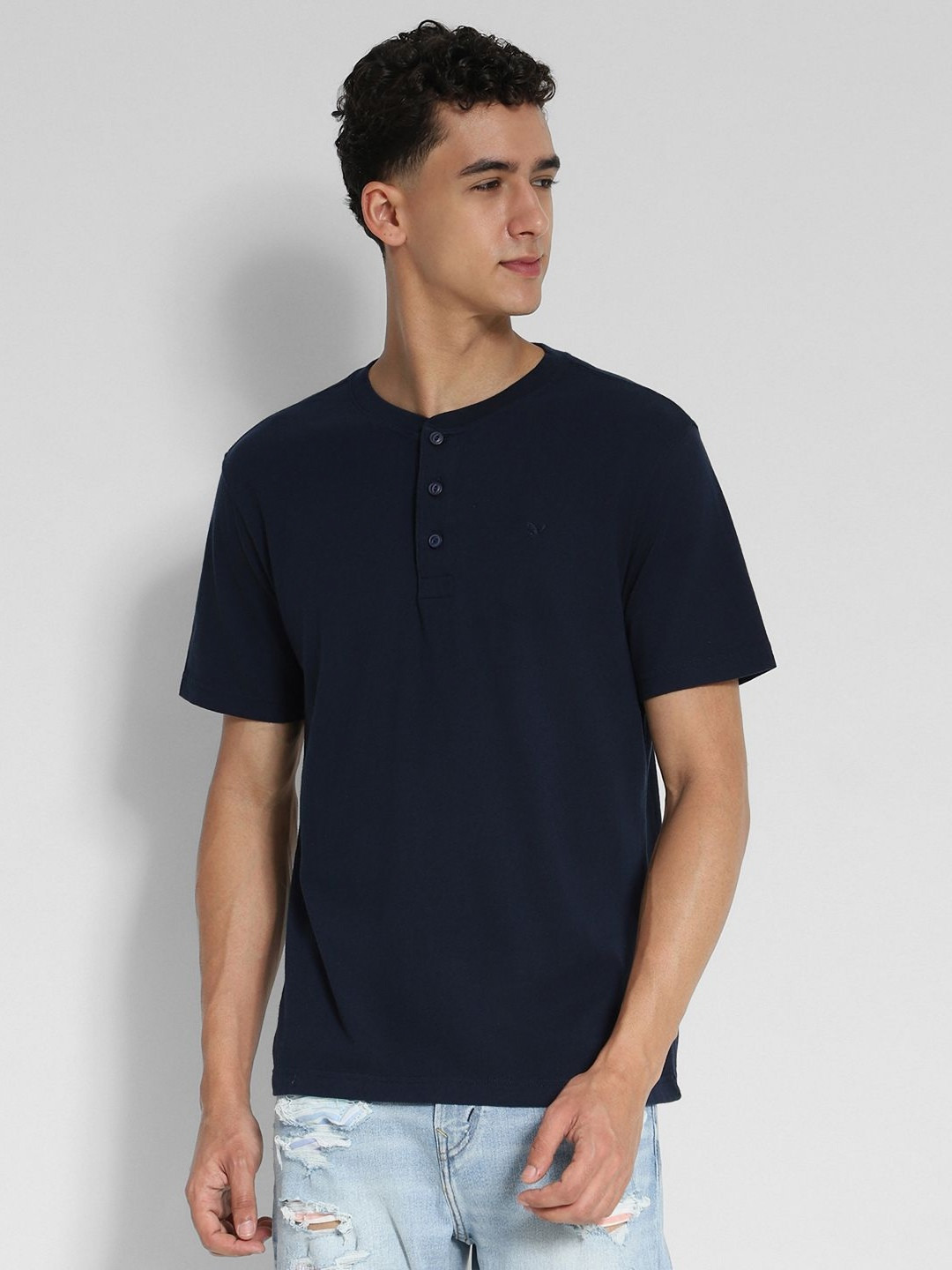 AMERICAN EAGLE OUTFITTERS Men Henley Neck Pockets T-shirt