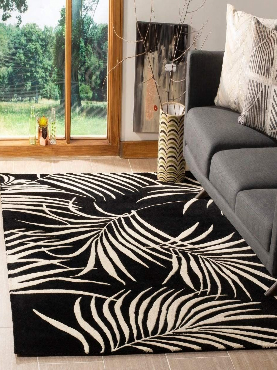 Safiya Carpet Black Floral Woollen Carpets