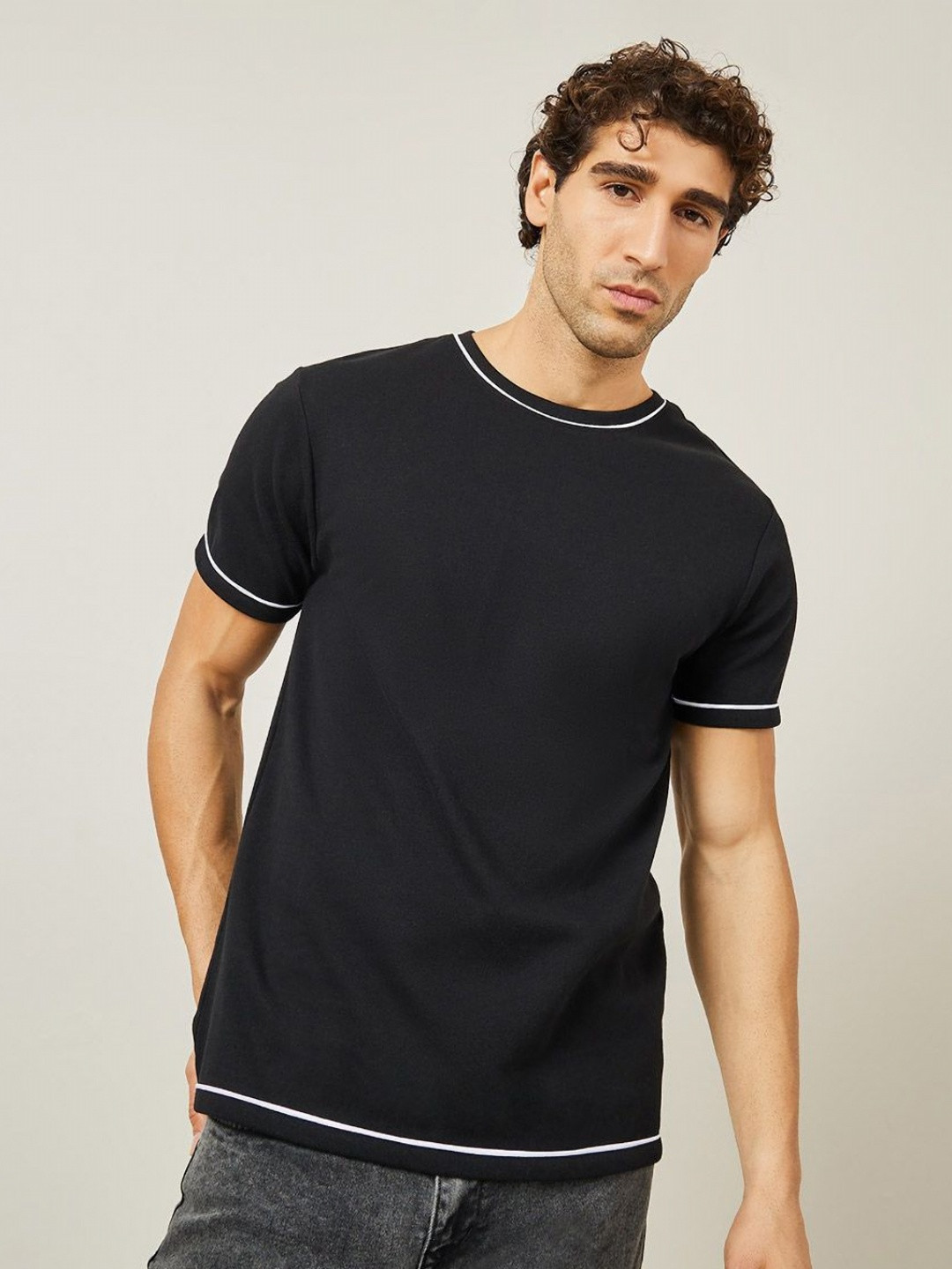 Styli Men Piping Detail Interlock Regular Fit T Shirt