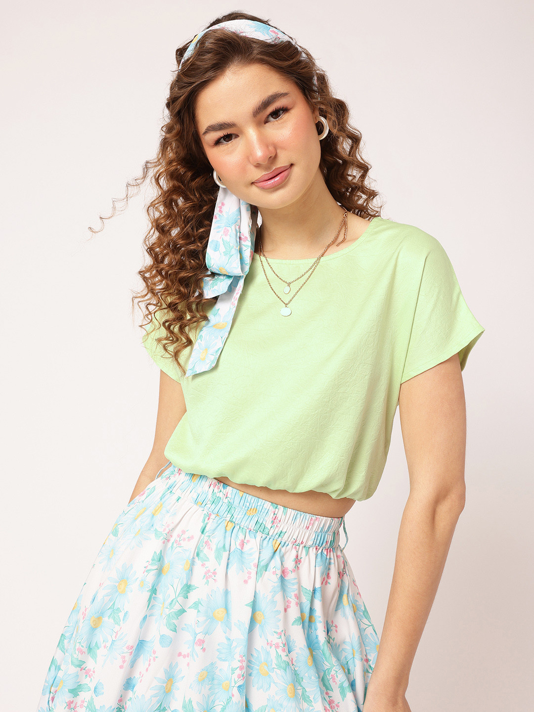DressBerry Extended Sleeves Solid Crop Gathered Hem Top