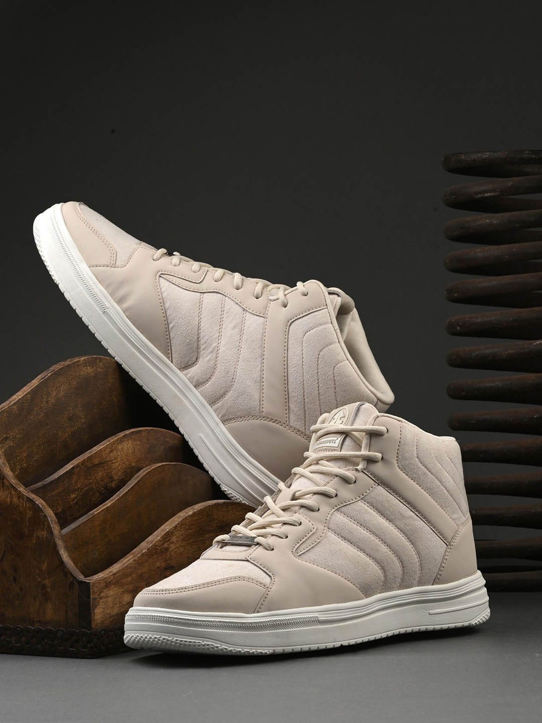 OFF LIMITS Men Woven Design Velvet Sneakers