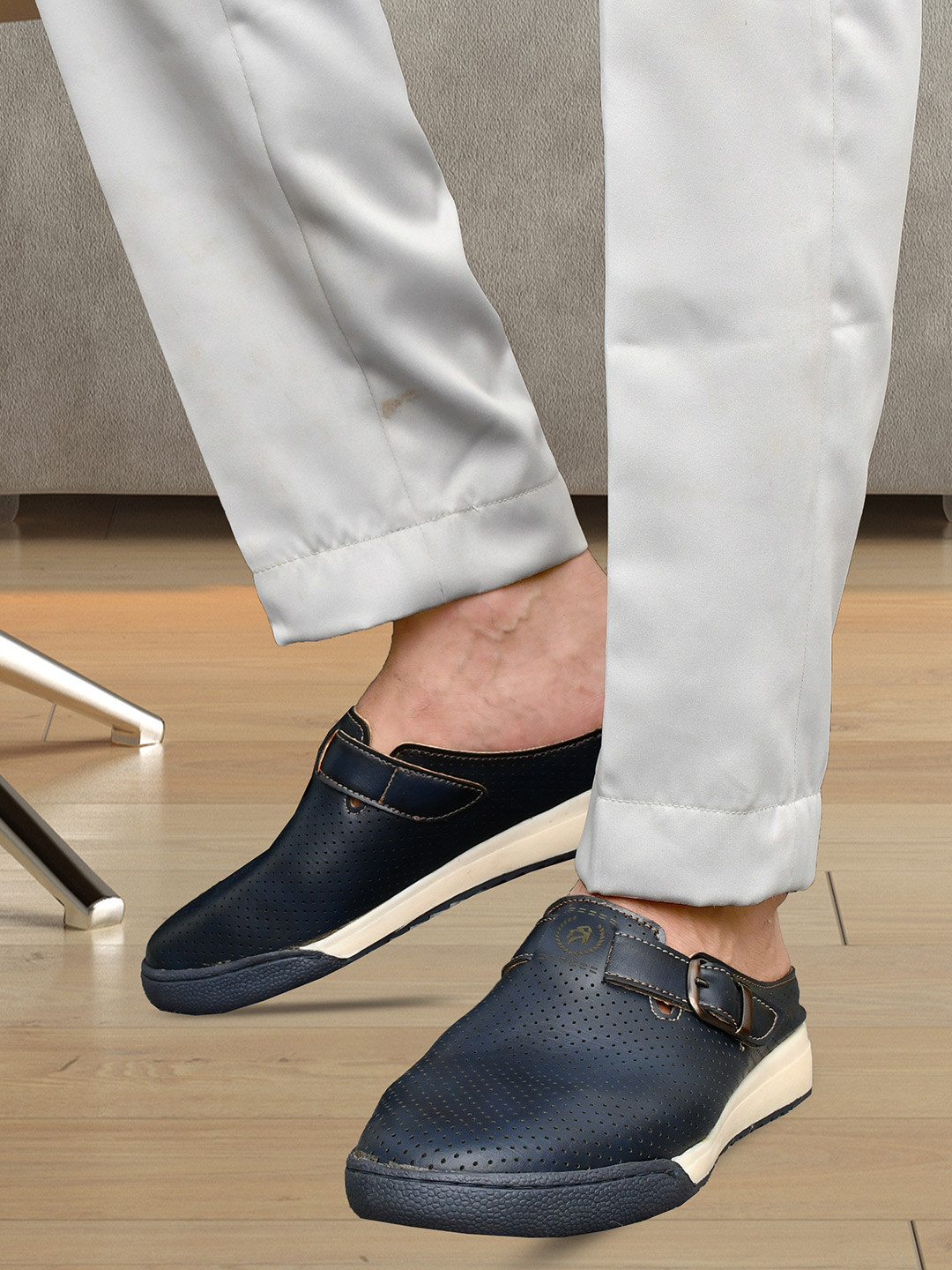 Big Boon Men Perforations Clog-style Casual Shoes