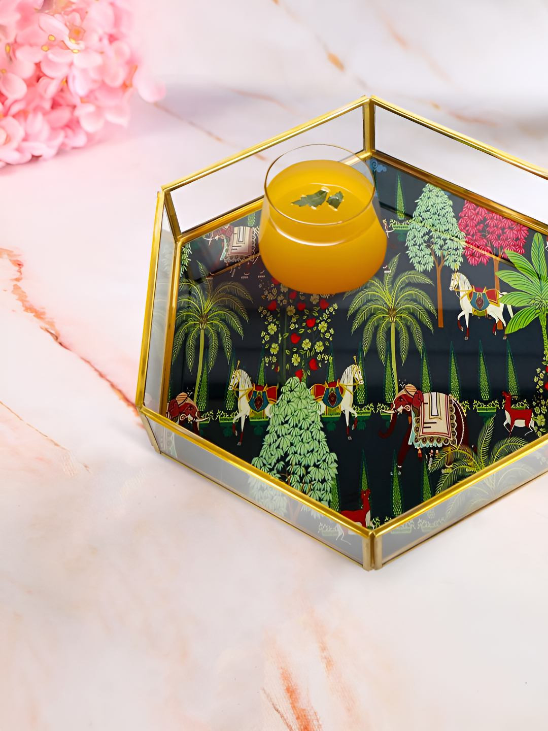 THE HOME CO. Green & Yellow Hexagonal Horse Mirror Tray