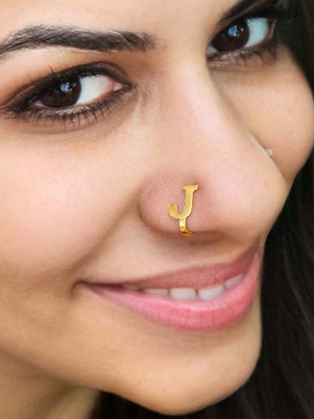 Goldnera J Shape Stud Nosepin