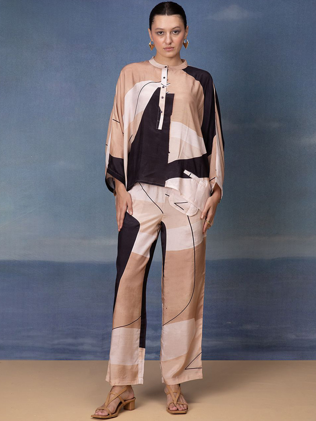 Bannos Swagger Beige Printed Mandarin Collar Top With Trouser