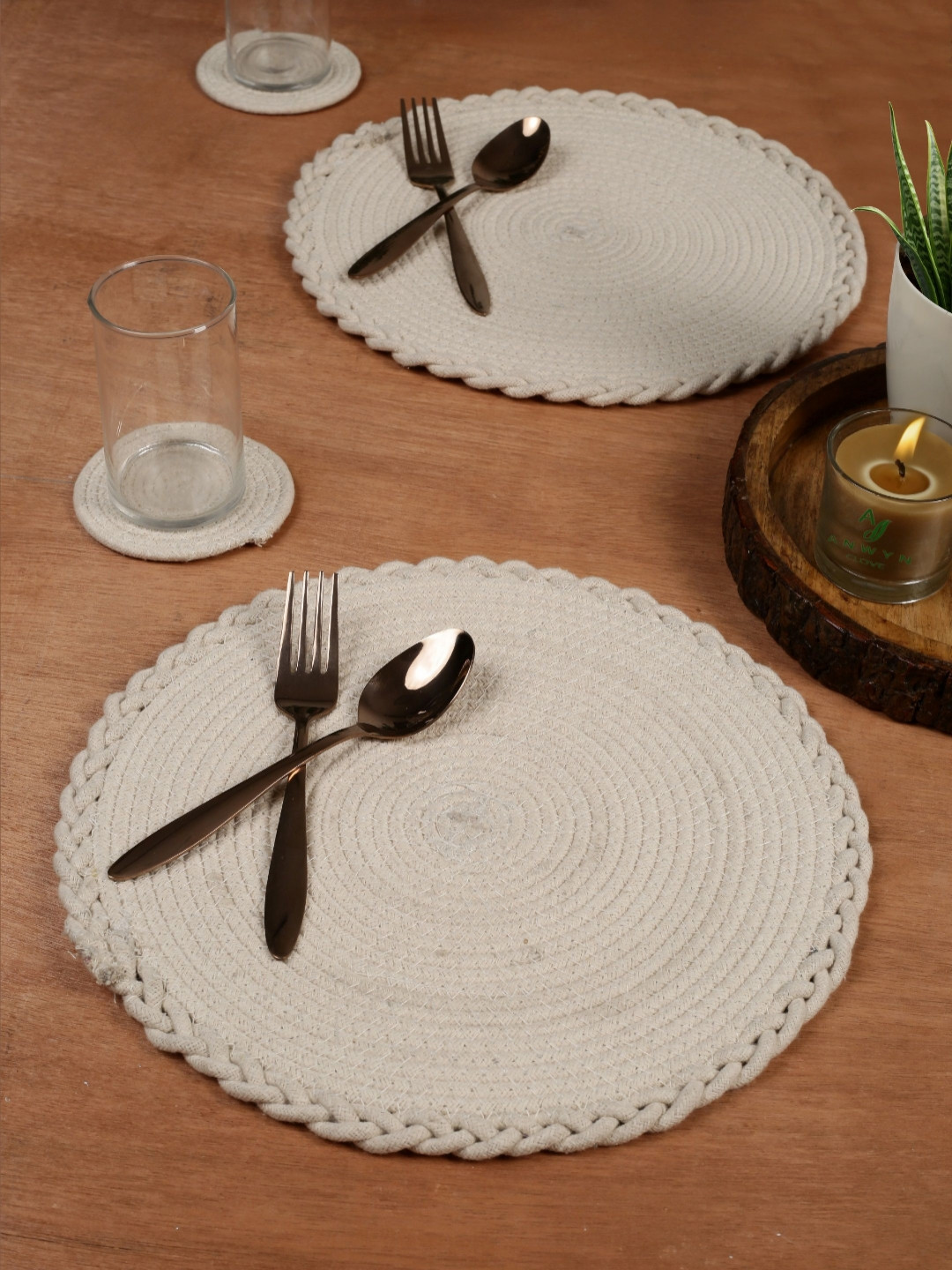 ANWYN Beige 6 Pieces Jute Cotton Round Table Placemats With Coasters