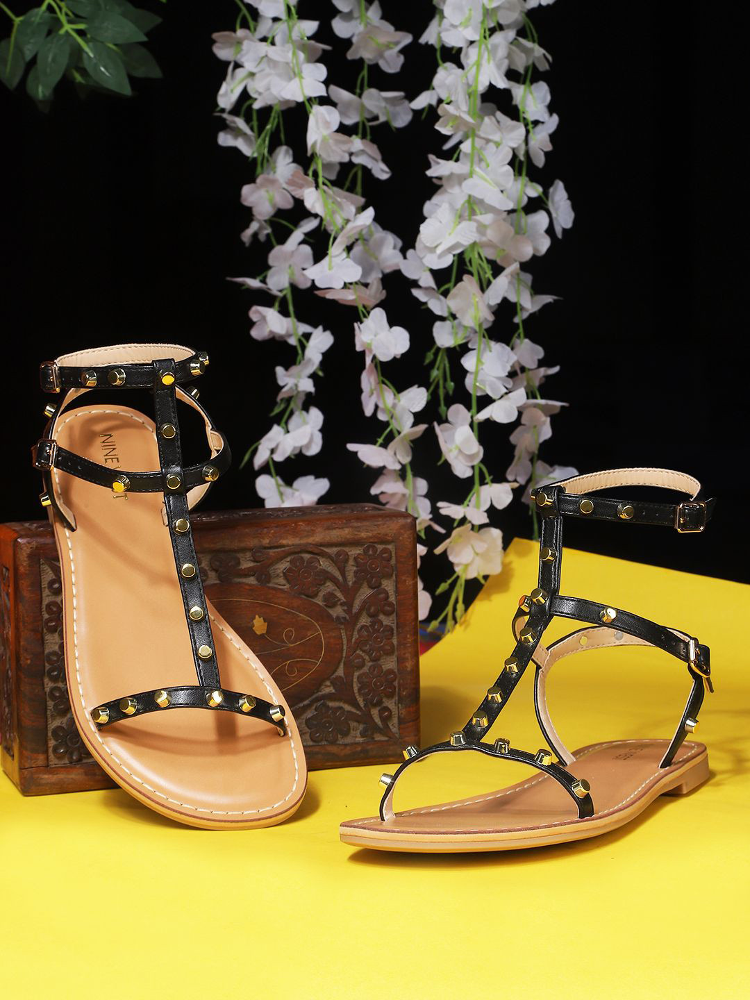 Nine West Women Textured Open Toe Flats