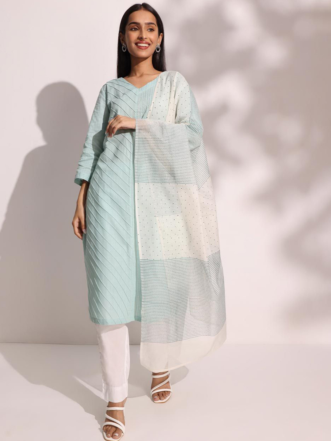 Fabindia Polka Dot Printed Dupatta