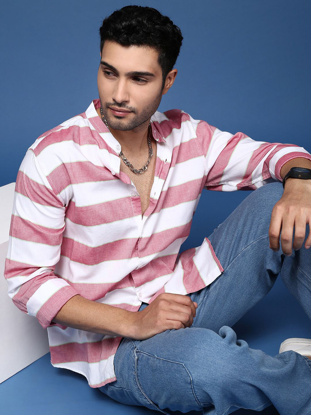 SHOWOFFFF Men Horizontal Striped Cotton Standard Slim Fit Casual Shirt
