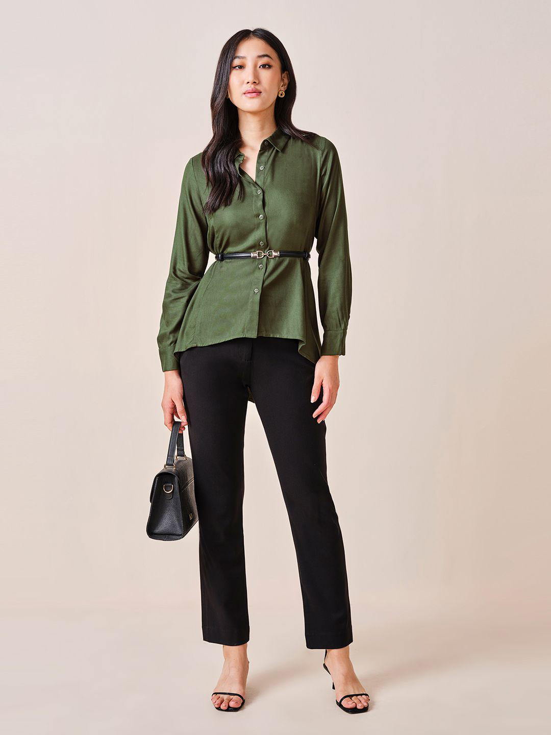 AND Shirt Collar Top With Belt