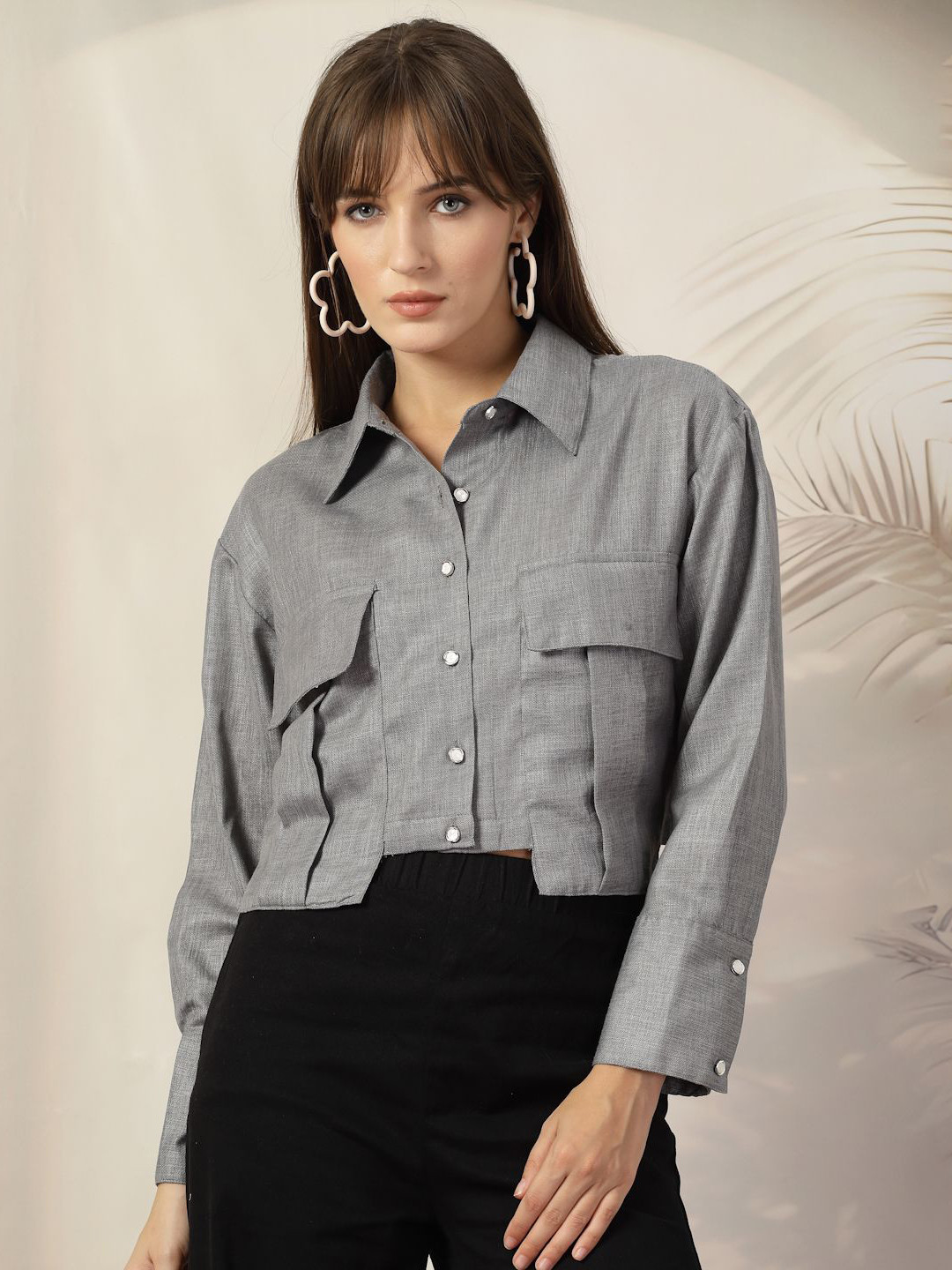 plusS Women Solid Pockets Crop Casual Shirt