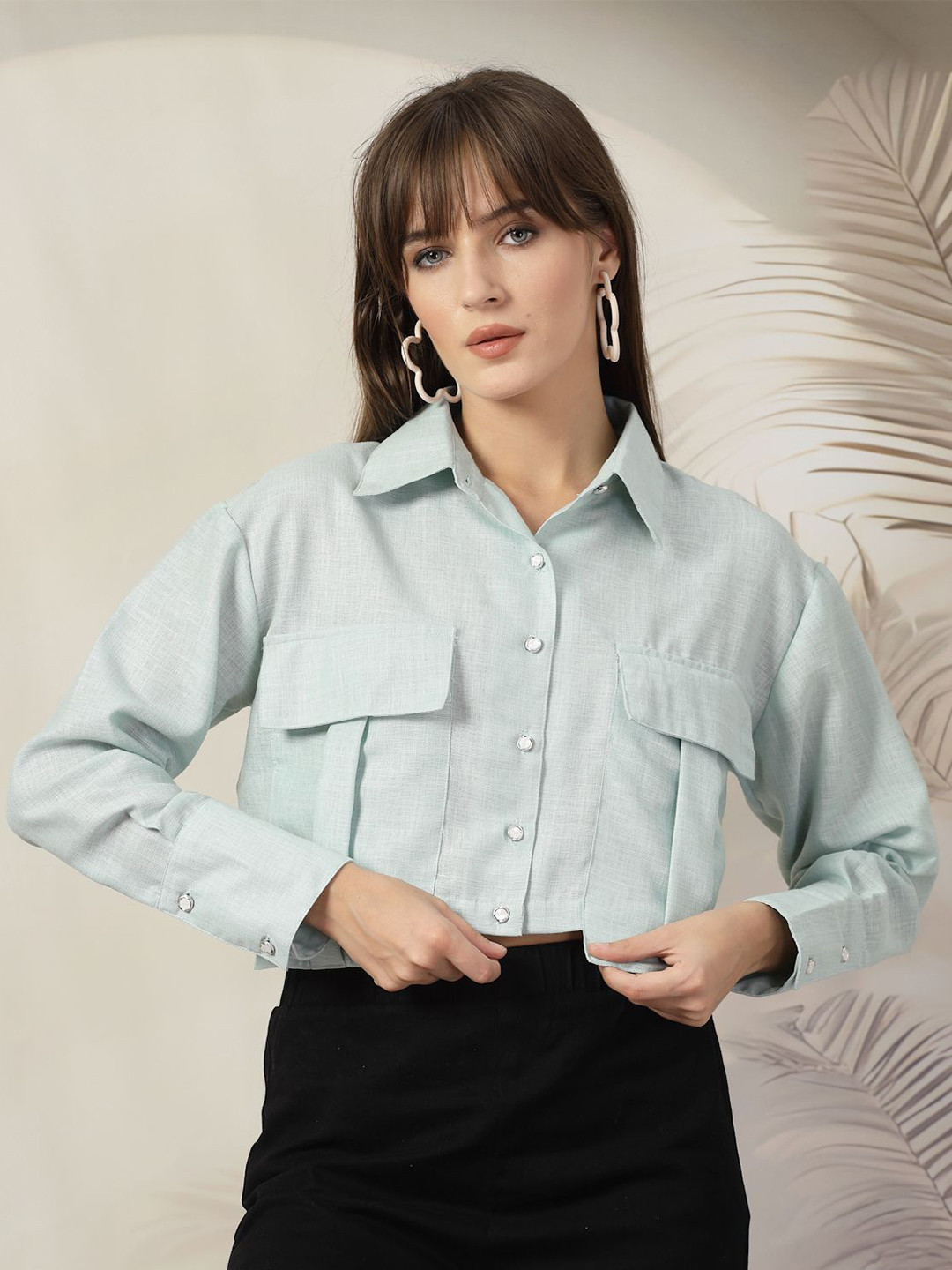 plusS Women Solid Pockets Crop Casual Shirt