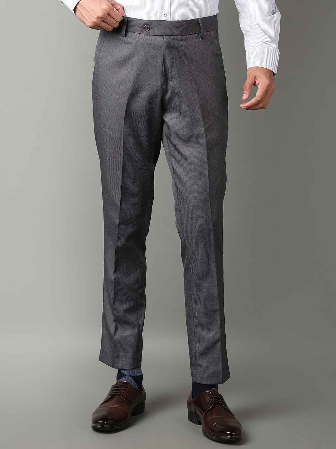 J White by Vmart Men Mid-Rise Regular Fit Textured Formal Trousers