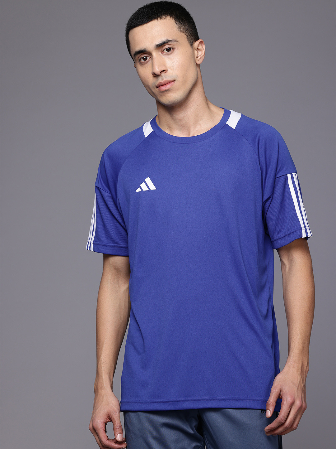 ADIDAS Minimal Brand Logo Printed Detail T-shirt