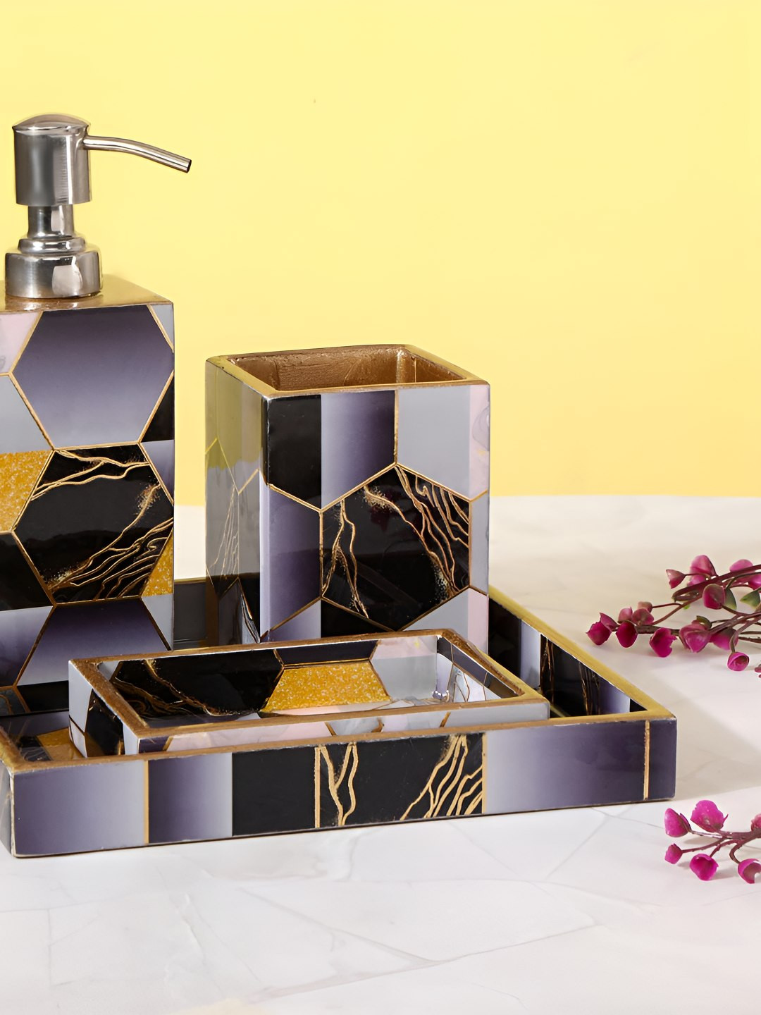 THE HOME CO. Black & Grey 4 Pieces Abstract Printed Wooden Bath Accessories Set