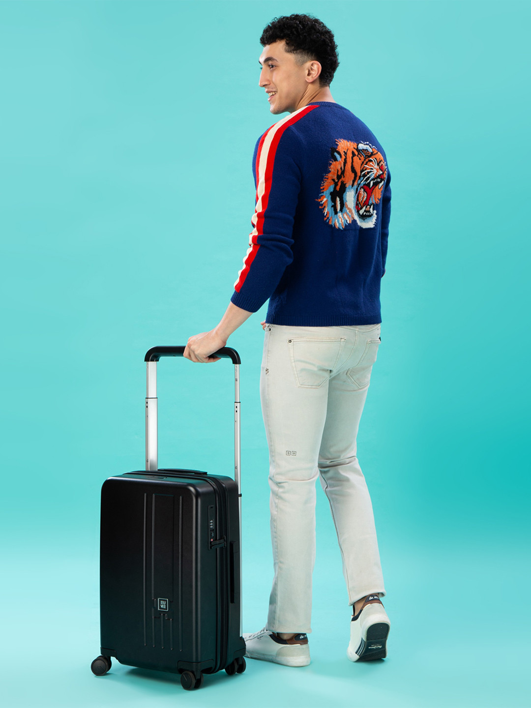 EUME Hard Sided 8 wheel Small Trolley Bag