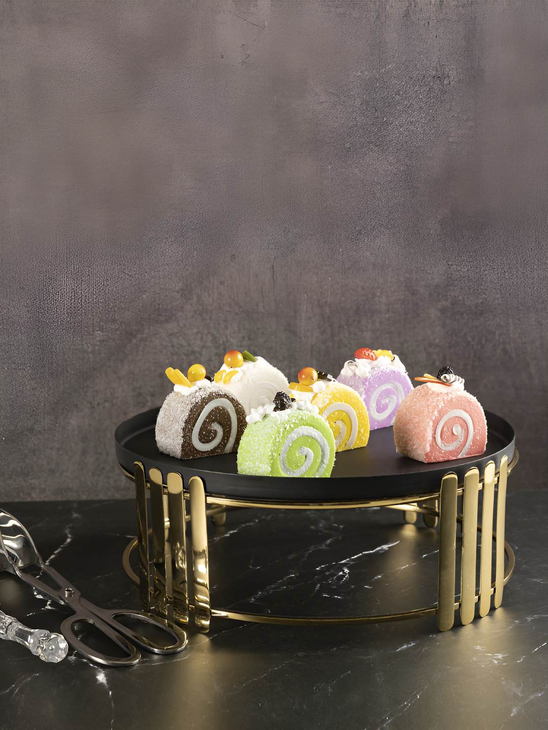 Metalsmith Black & Gold Toned Round Cake Stand