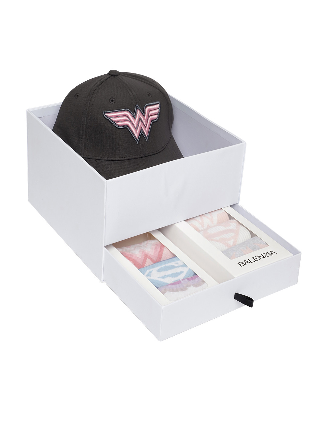Balenzia x Wonder Woman Women Baseball Cap & Pack of 6 Socks Accessory Gift Set