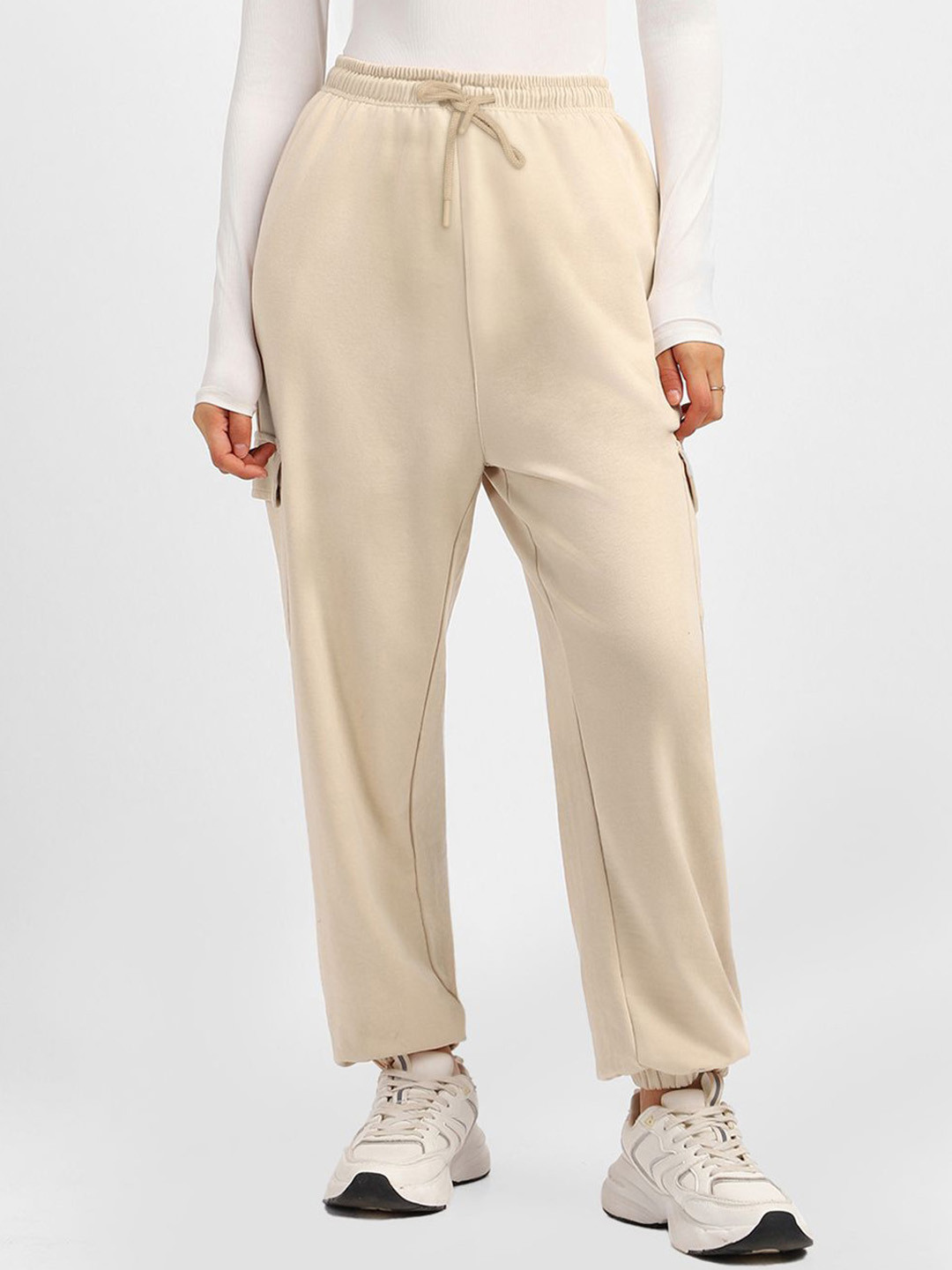 JUNEBERRY Women Beige Solid Mid Rise Relaxed Fit Pure Cotton Jogger Track Pant