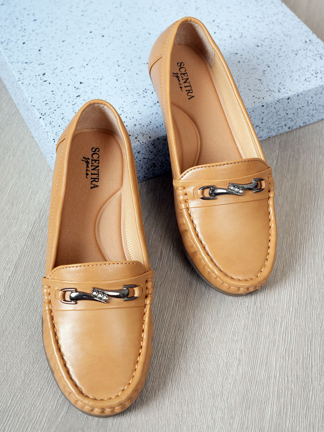 SCENTRA Spain Women Textured Round Toe Comfort Insole Horsebit Loafers