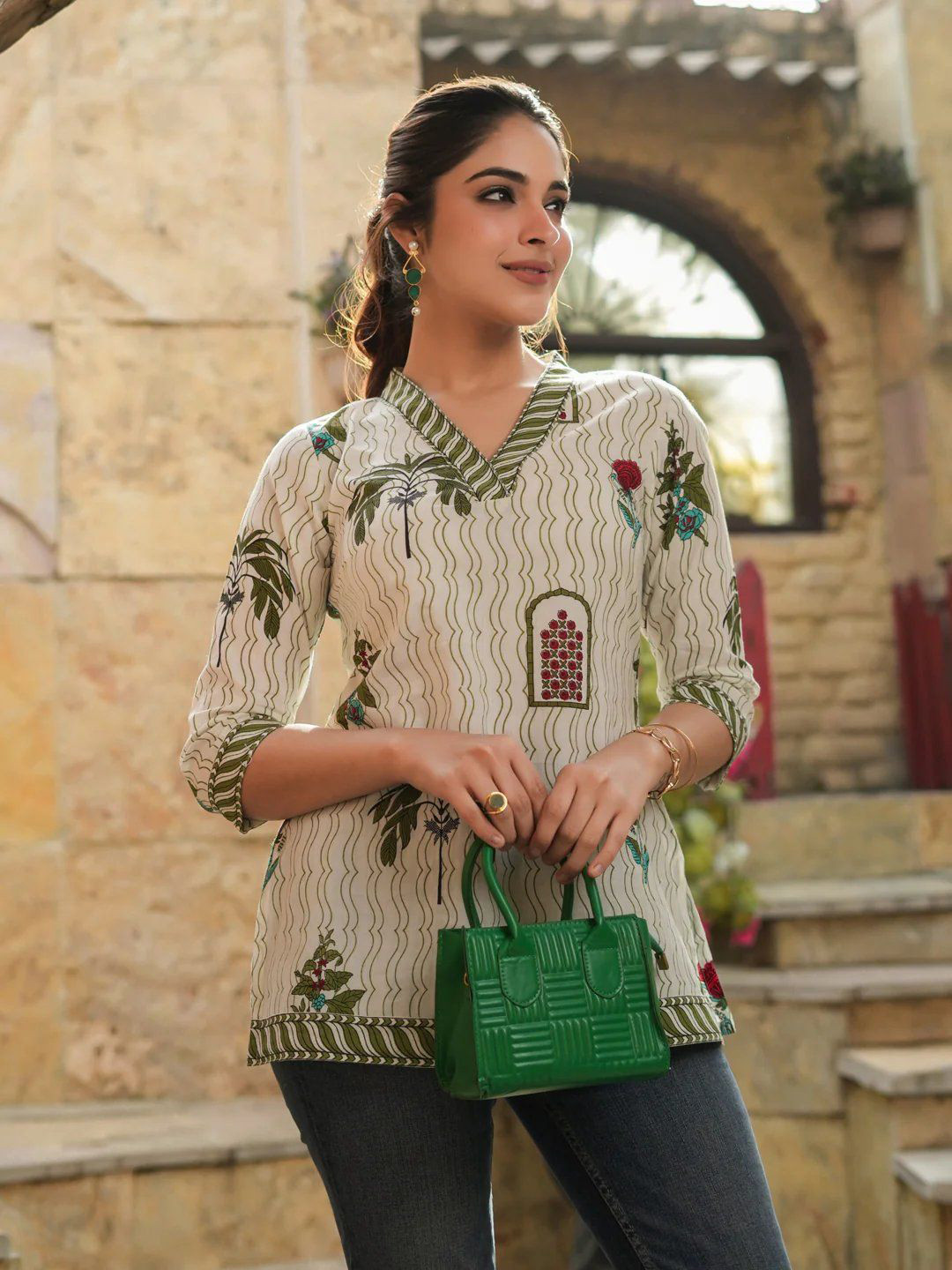 NAINVISH Women's  Printed A-line V-Neck Top