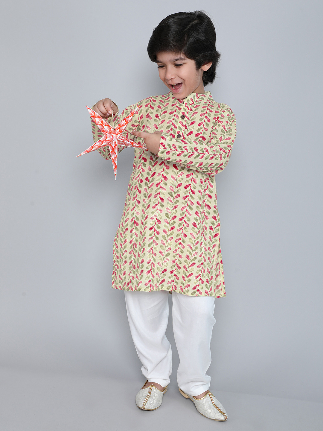 The Magic Wand Boys Printed Pure Cotton Straight Kurta with Salwar