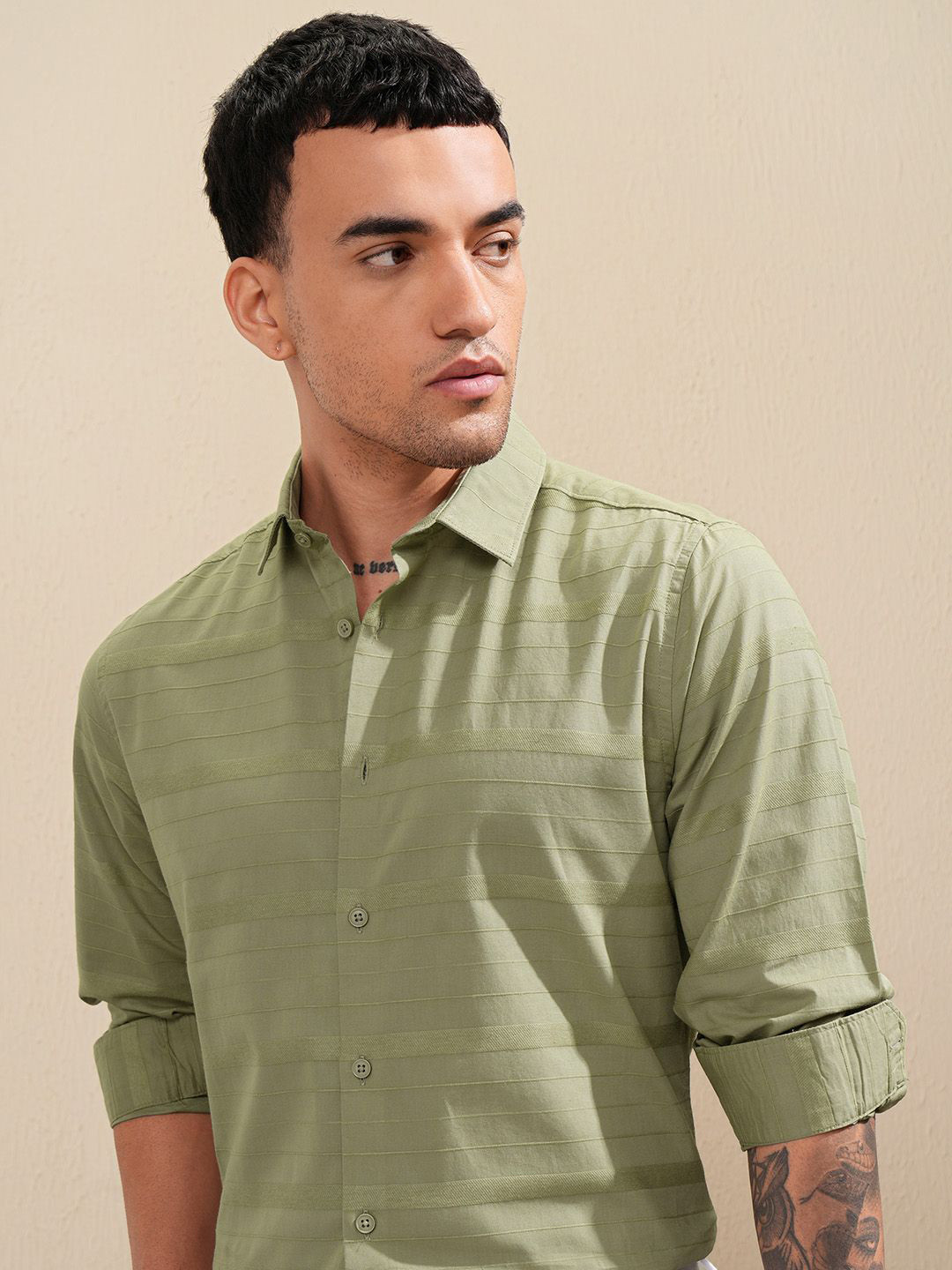 HIGHLANDER Men Dobby Textured Solid Multi Occasion Slim Fit Shirt