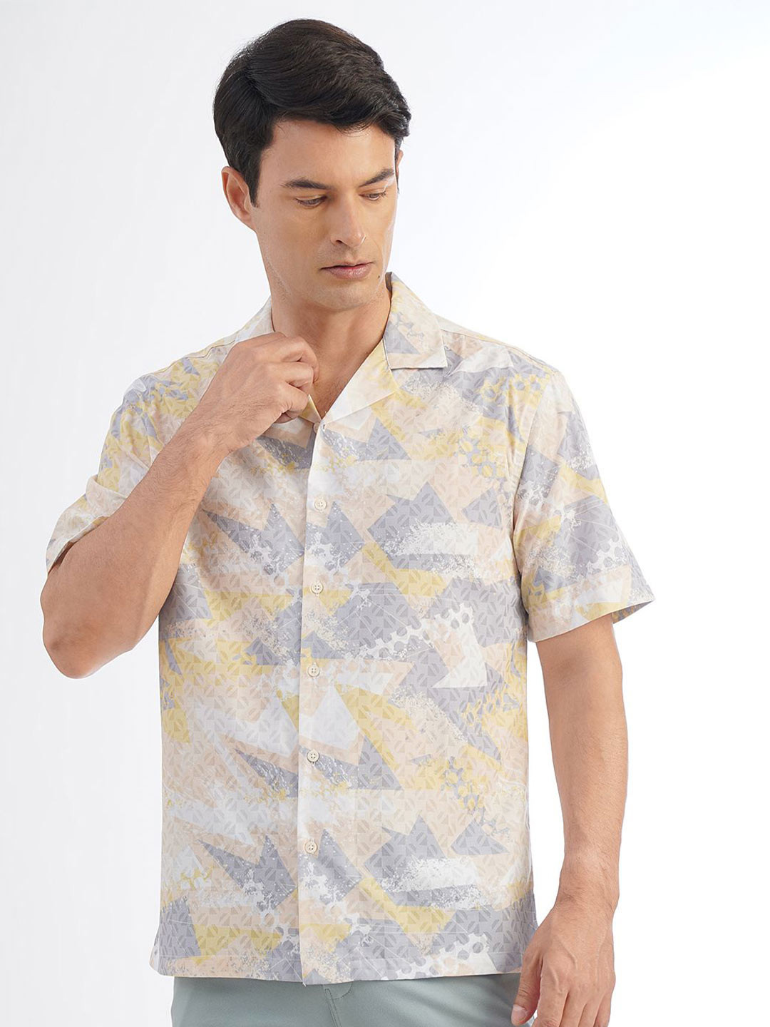 JADE BLUE Men Slim Fit Printed Half Sleeve Casual Shirt