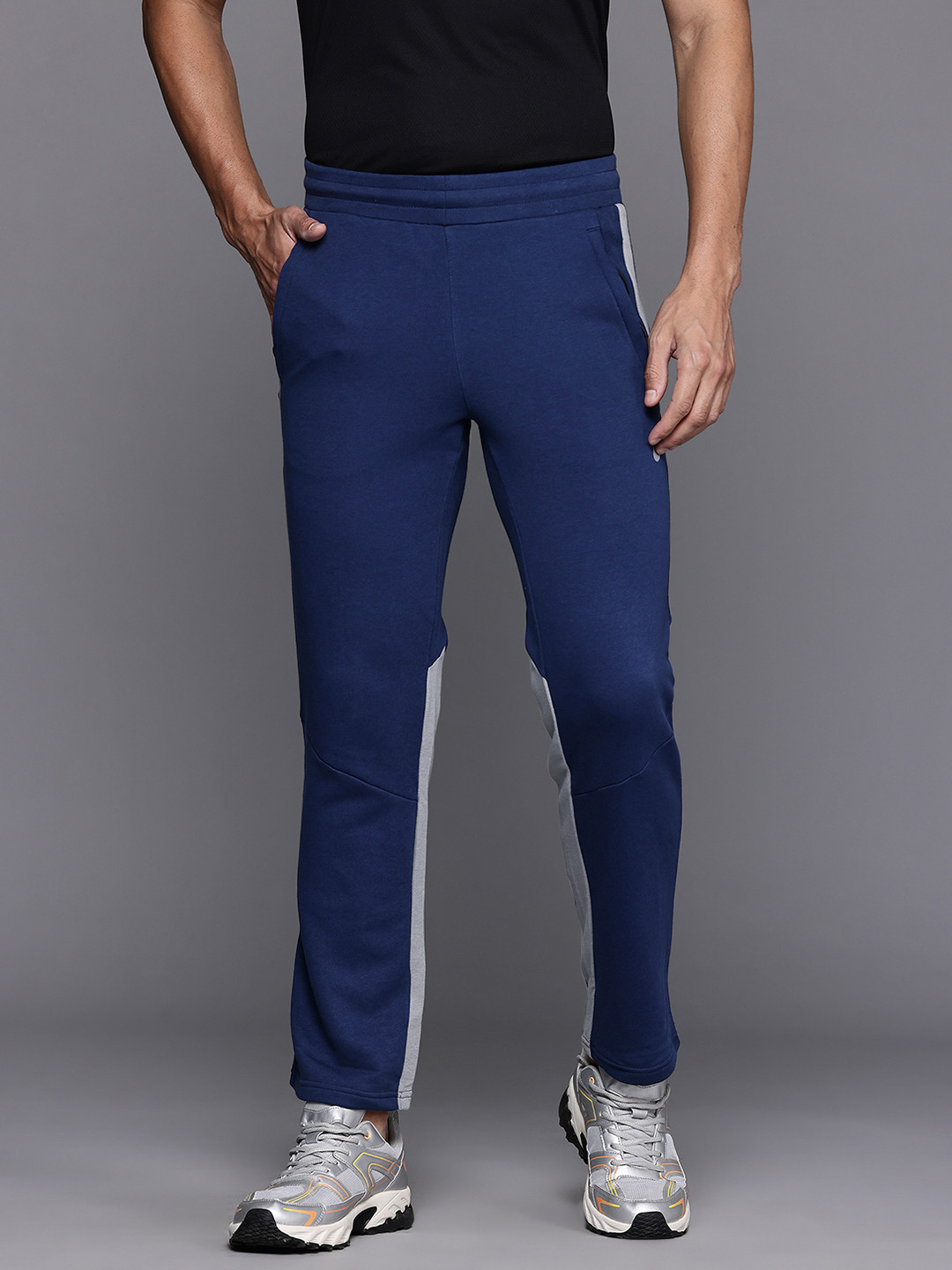 ASICS Men Mid-Rise Cut & Sew Open Hem Training Track Pants