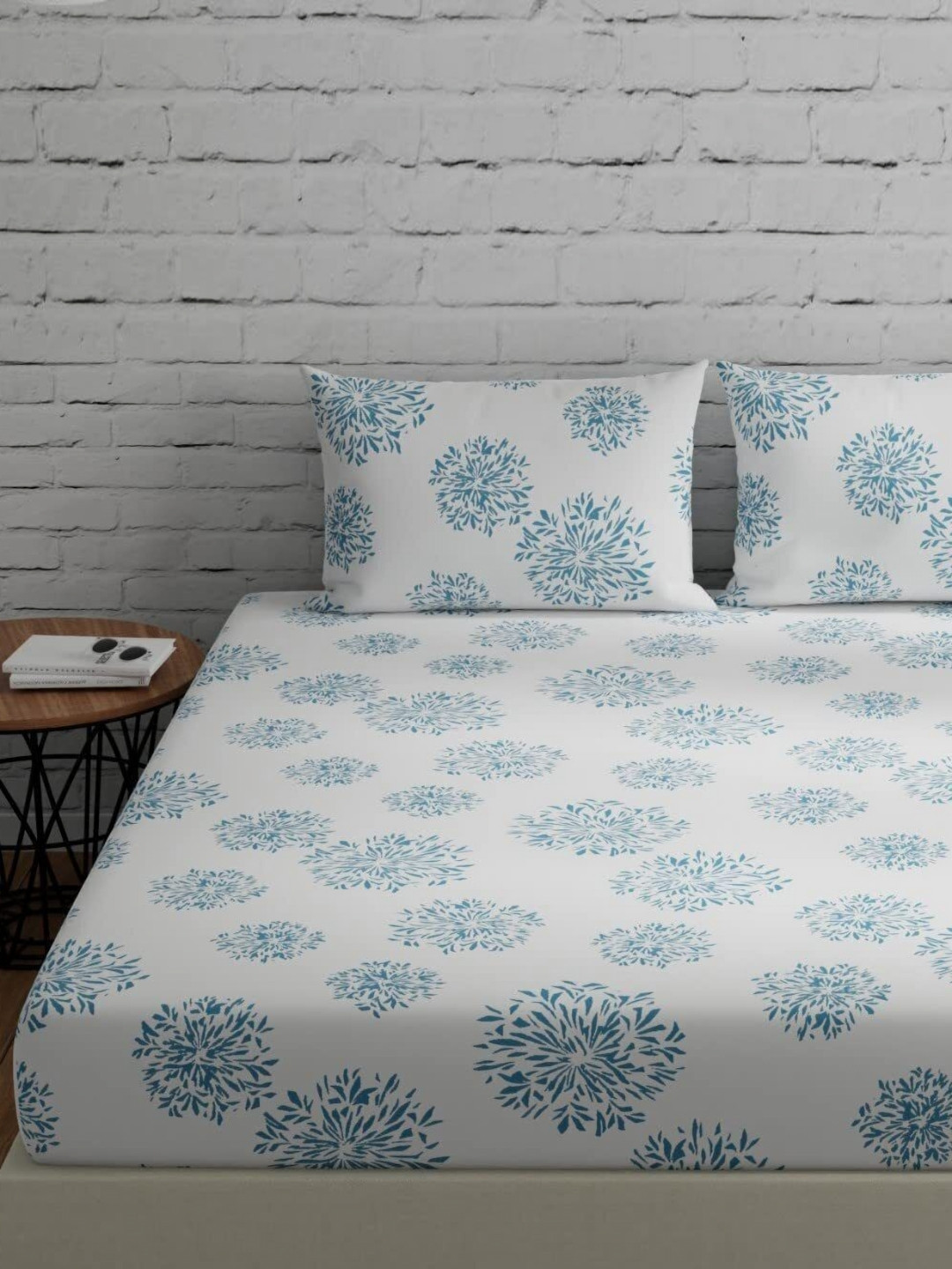 Huesland White & Blue Floral 144 TC Fitted Double Queen Bedsheet with 2 Pillow Covers