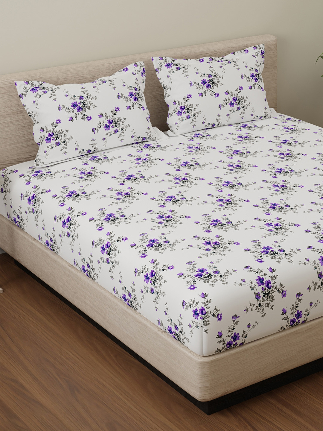 Huesland White Floral Cotton 144 TC King Bedsheet with 2 Pillow Covers-275 x 280 cm