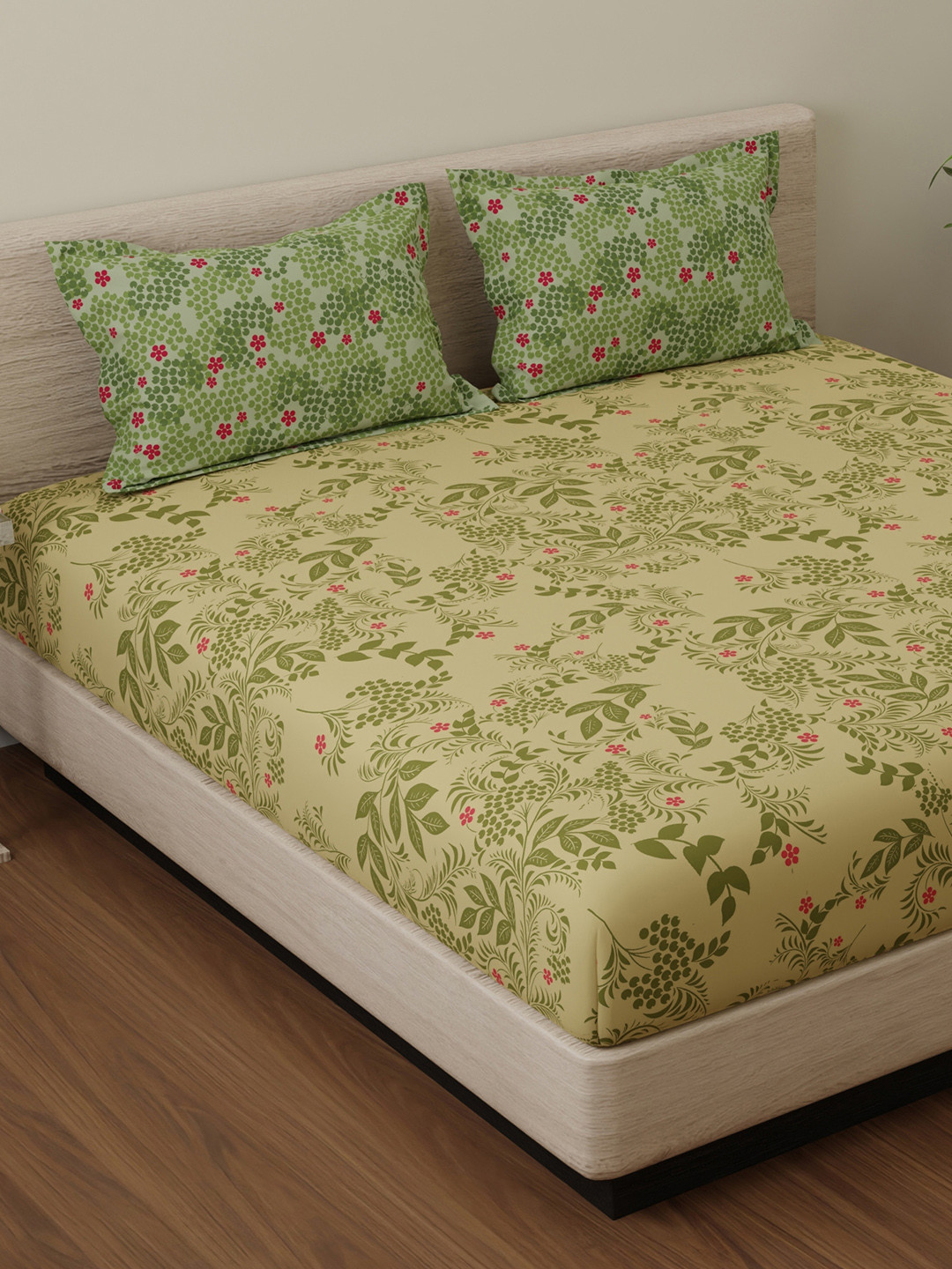 Huesland Green Floral Cotton 144 TC King Bedsheet with 2 Pillow Covers-108 x 108 inches