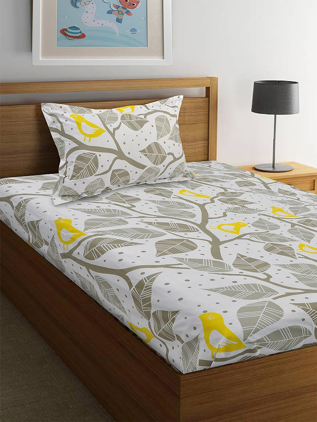Huesland White Graphic Cotton 144 TC Double Bedsheet with a Pillow Cover-90 x 55 inches